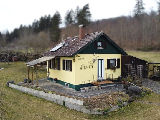 Charmantes Wochenendhaus mit großem Garten – Idyllischer Rückzugsort für Naturliebhaber