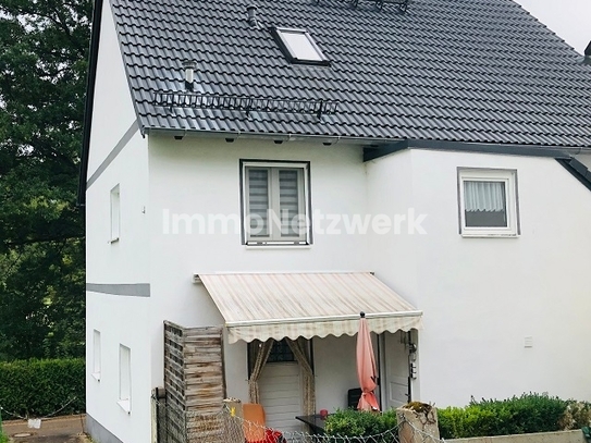 ***gepflegtes Familienhaus in einer ruhigen Lage im Grünen***