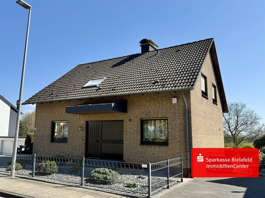 Gepflegtes Einfamilienhaus mit traumhaftem Garten in Brake