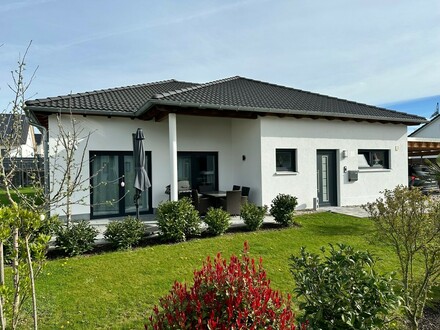 Einfamilienhaus mit Doppelcarport und schönem Gartengrundstück