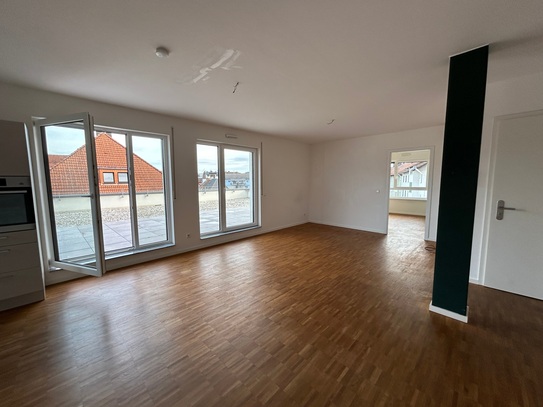 3 Zi-Wohnung mit EBK & Dachterrasse