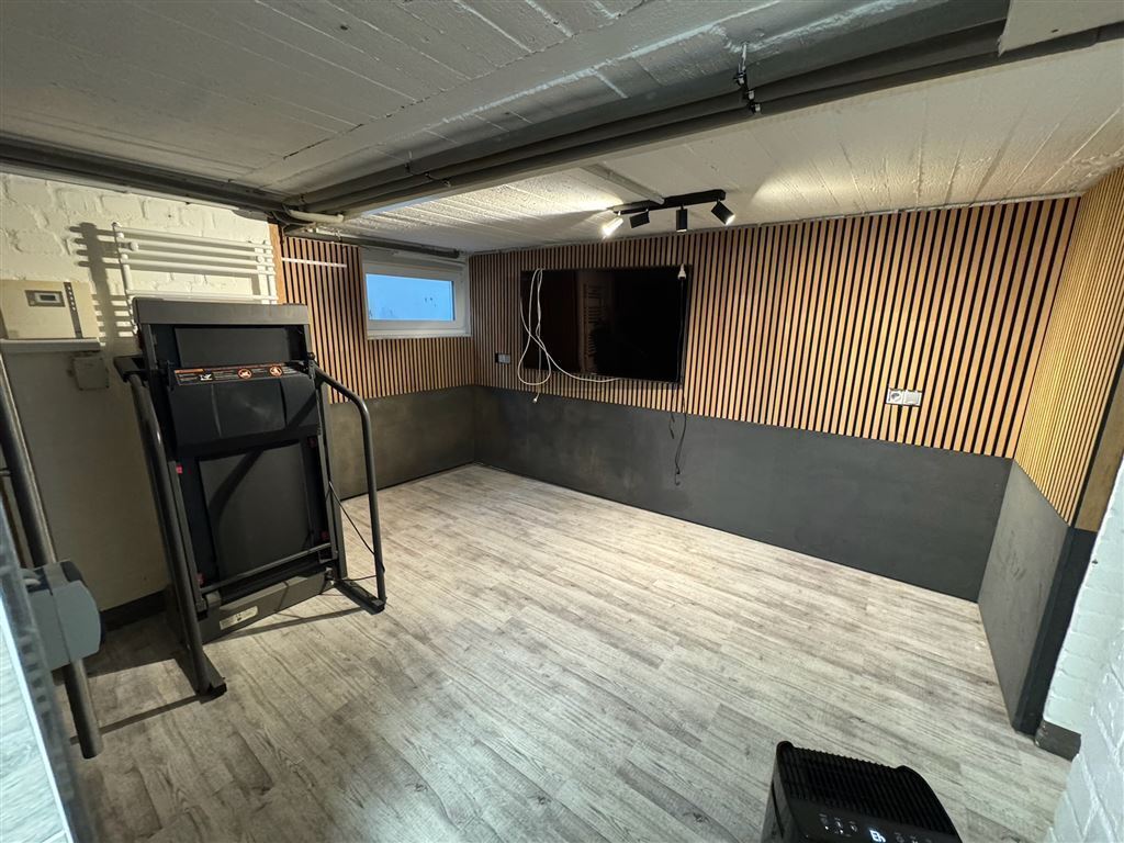 Property thumbnail 23