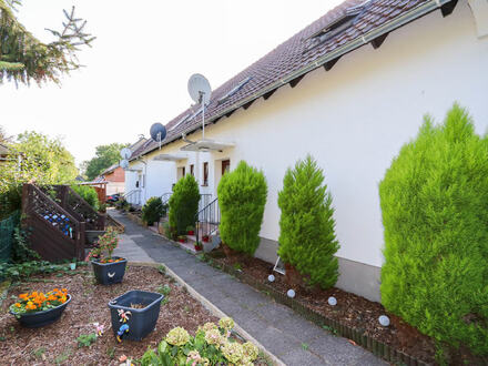 Reihenhaus in einem ruhigen Stichweg! Mit Vollkeller, Gäste-WC und Südwest-Terrasse.