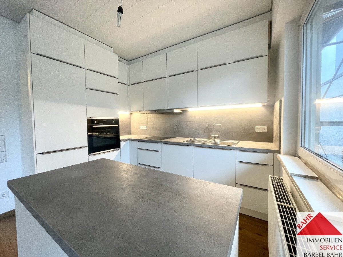 Neuwertige, lichtdurchflutete Maisonette-Wohnung in Sindelfingen! - Photo 2