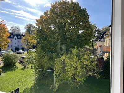 HELLE WOHNUNG IN GRÜNER WOHNANLAGE
