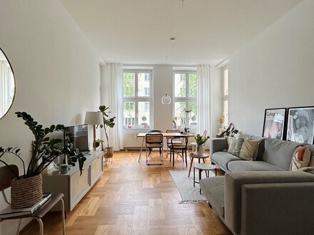 SINGLE-TRAUM IM SANIERTALTBAU IM KOMPONISTENVIERTEL/RATHENAUPLATZNAH