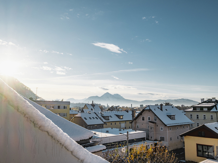 Dachgeschosstraum mit Weitblick in Jahrhundertvilla