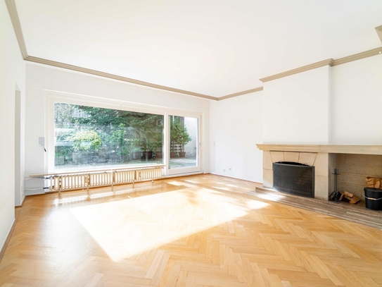 Wundervolle Terrasse (ca. 100 m²) und offener Kamin - Elegante Wohnung in bester Lage