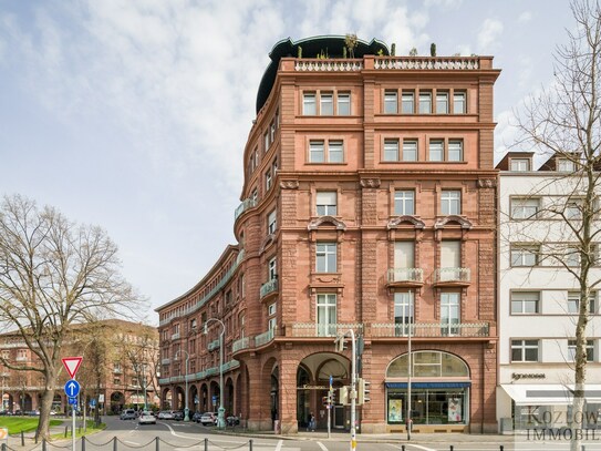 Bestlage am Friedrichsplatz - Arkaden-Büroeinheit mit Wasserturmblick!