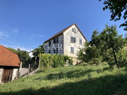 Haus mit großer Scheune sucht neue Familie!