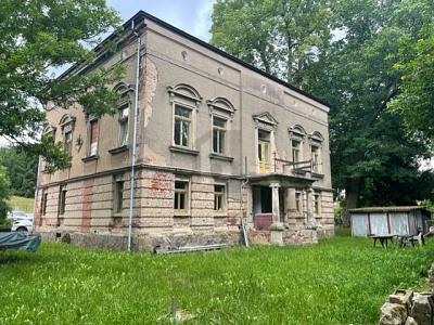 HISTORISCH UND REPRESENTATIV MIT VIEL PONTENTIAL