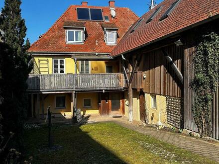 Denkmalgeschütztes Wohnhaus mit großzügigem Grundstück und vielfältigen Möglichkeiten!