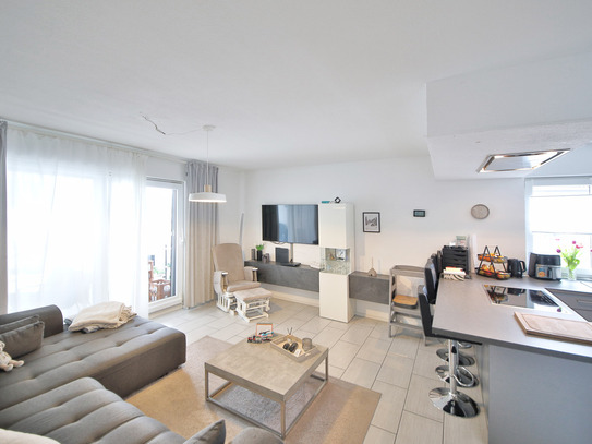 Attraktive 3-Zimmer-Wohnung mit Loggia und Stellplatz – Ideal für Kapitalanleger
