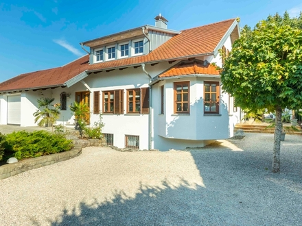 Bad Waldsee – Villa mit südländischem Urlaubsflair in ruhiger Wohnlage...