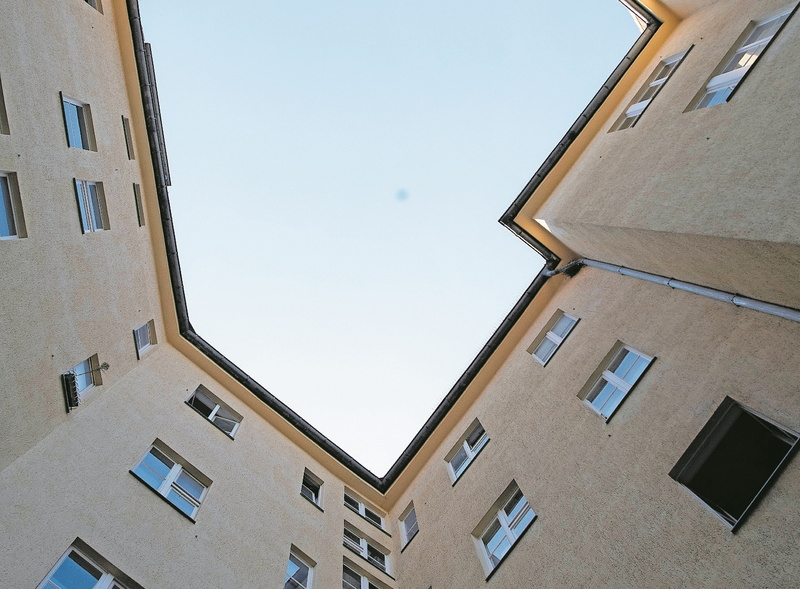 Damit Mieten nicht zu sehr in die Höhe steigen, gibt es gesetzliche Regelungen. Foto: Paul Zinken/dpa 