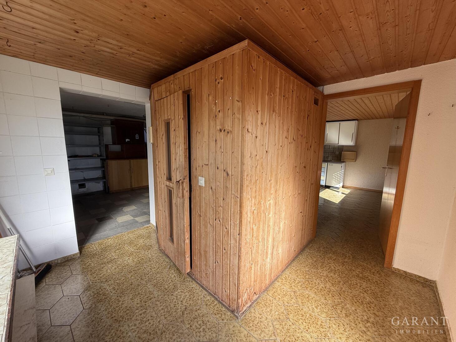 Ihr Zuhause im Grünen: Großes Grundstück, Ruhe & Weitblick in Tübingen-Pfrondorf! – 72074 Tübingen, 72074 Tübingen – Vorschaubild 19