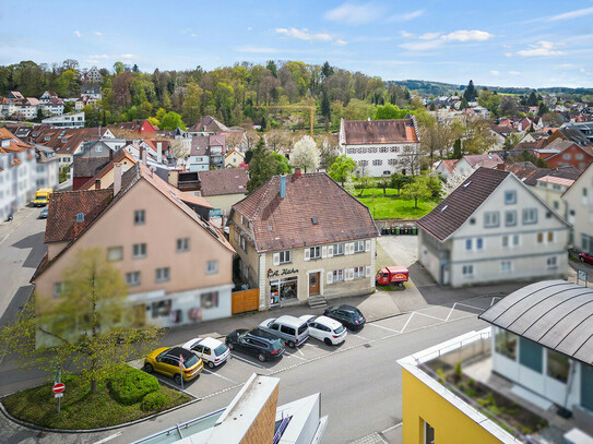 Charmantes Wohn- und Geschäftshaus mit Nebengebäude in der Innenstadt von Weingarten