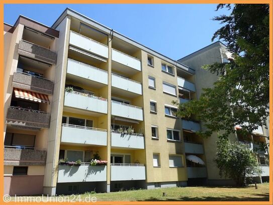 8 3 0,- für renovierte 2 Zimmer 60 qm inkl. EINBAUKÜCHE + SONNEN- BALKON + LIFT