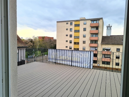 Tolles Appartment mit Einbauküche und Riesenterrasse - für 1 Person!