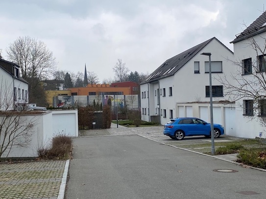 Schöne hochwertige 2-Zi. Whg. mit Balkon in Biberach.