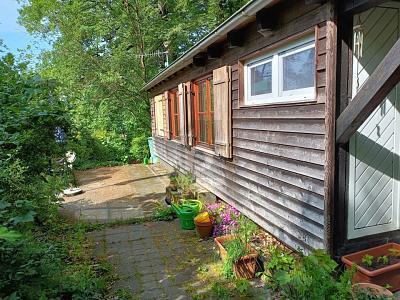 PARADIESISCHER RÜCKZUGSORT AM WALDRAND