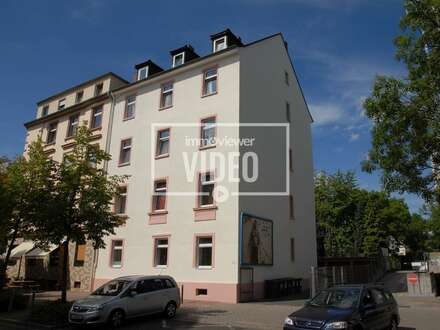 Sanierte 2-Zimmer-Altbau Dachgeschosswohnung im trendigen Gallusviertel