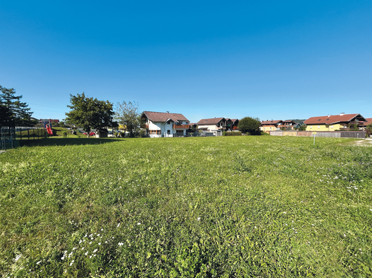 Sonniges Baugrundstück in zentrumsnaher Bestlage