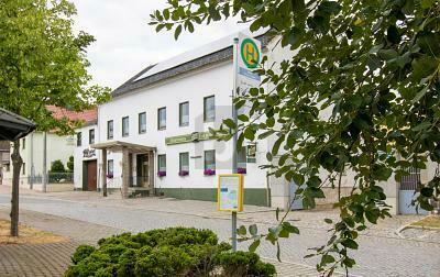 LANDGASTHOF MIT KEGELBAHN - PHOTOVOLTAIK & KAMIN