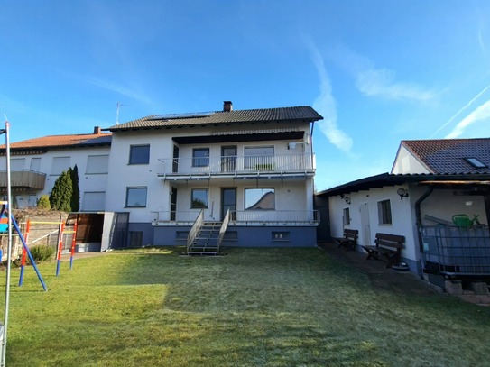 RESERVIERT - Top modern renoviertes Zweifamilienhaus in Breitengüßbach