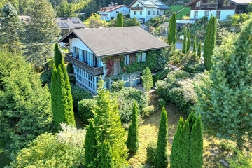 HP1-Einfamilienhaus-Hof-Ansicht