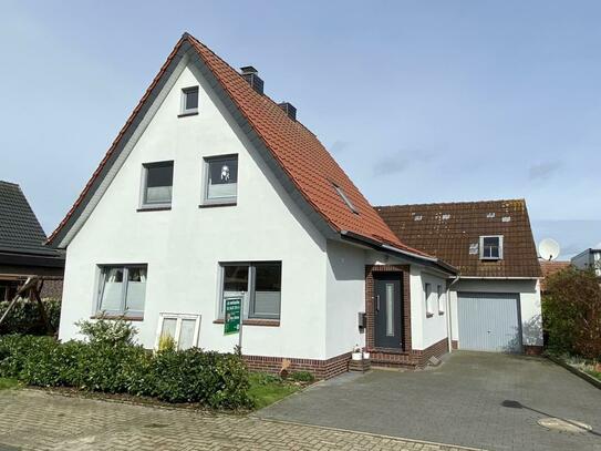 EFH mit großer Garage in Brake Boitwarden