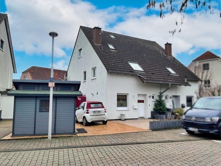 Doppelhaushälfte - top modernisiert - ruhige Lage