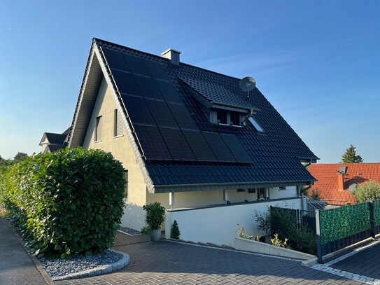 Porta Westfalica: Einfamilienhaus vereint modernen Luxus, Komfort und Energieeffizienz!