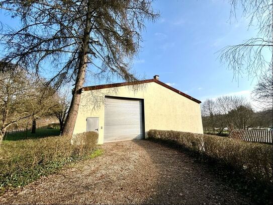 Lagerhalle in verkehrsgünstiger Lage ...