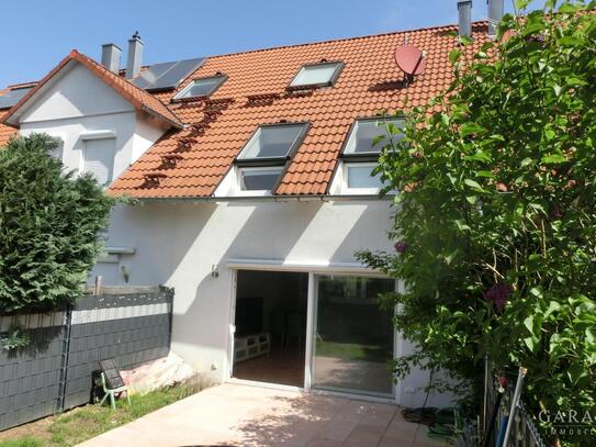 Schönes Reihenmittelhaus in ruhiger Lage, kl. Garten, Garage + Stellplatz