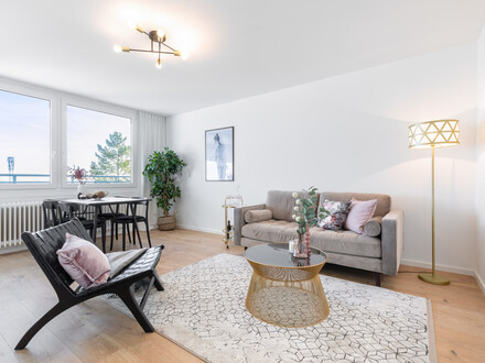 Frisch renovierte 3-Zimmer-Wohnung mit großem Balkon und toller Aussicht!