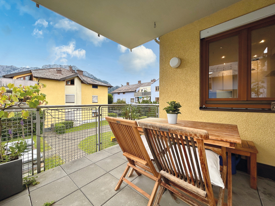 Sonniger Ausblick in neuwertiger 3-Zimmer Wohnung mit großer Loggia