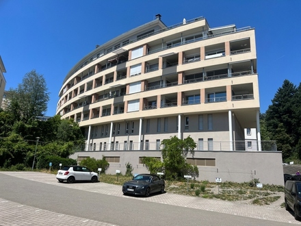 MODERNE BÜROETAGE IN WANGEN MIT EINEM TG-STELLPLATZ UND VIER STELLPLÄTZE IM FREIEN