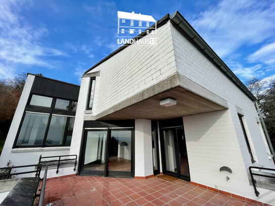 Geschmackvolles Architektenhaus mit Fernblick für anspruchsvolle Liebhaber für Akzente • Laubenheim