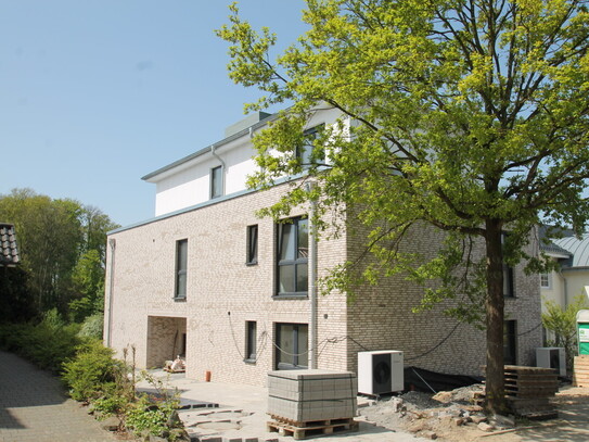 Kleine feine Penthouse-ETW mit tollem Blick ins Grüne