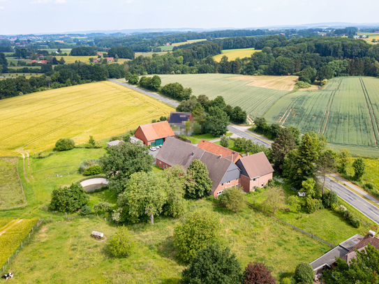 Idylle auf dem Land! Hofstelle mit 2 Wohnungen und Nebengebäuden