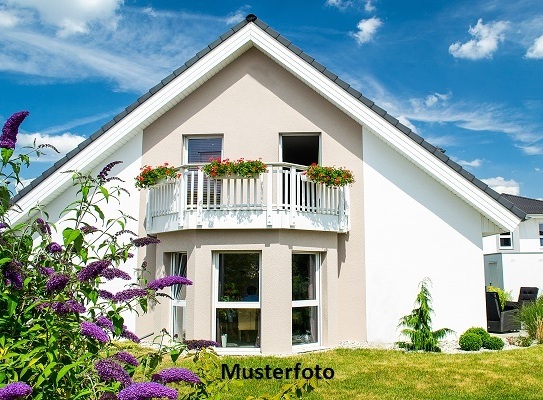 Einfamilienhaus mit Terrasse und Wintergarten