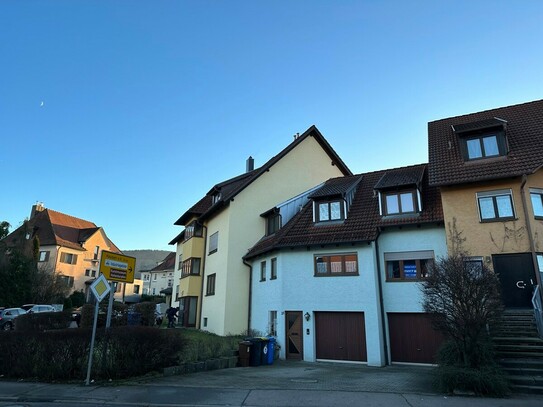 Gepflegtes Reihenmittelhaus mit 2 Garagen in zentraler Lage von Spaichingen