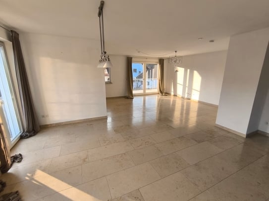 Moderne 3-Zimmer-Wohnung mit 120 m², großem Balkon & toller Lage