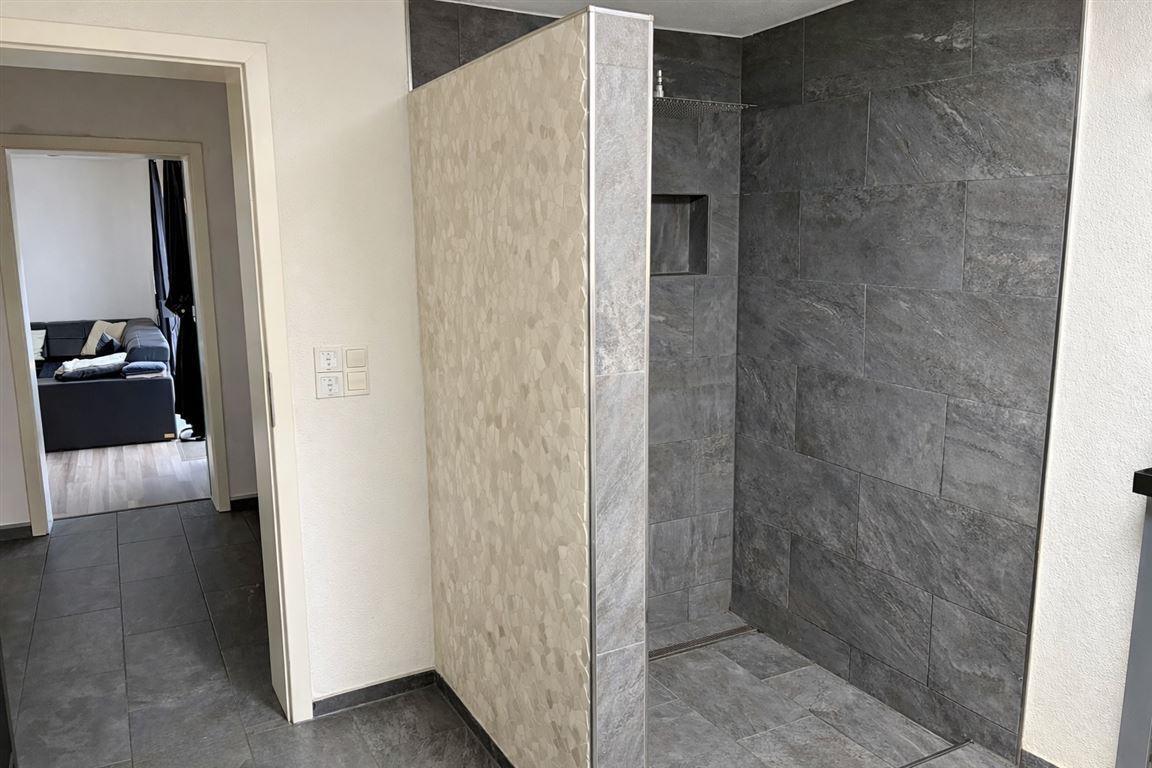 Exklusives Wohnen mit Dachterrasse & Jacuzzi in Langenau – 89129 Langenau , Württemberg, 89129 Langenau , Württemberg – Vorschaubild 8