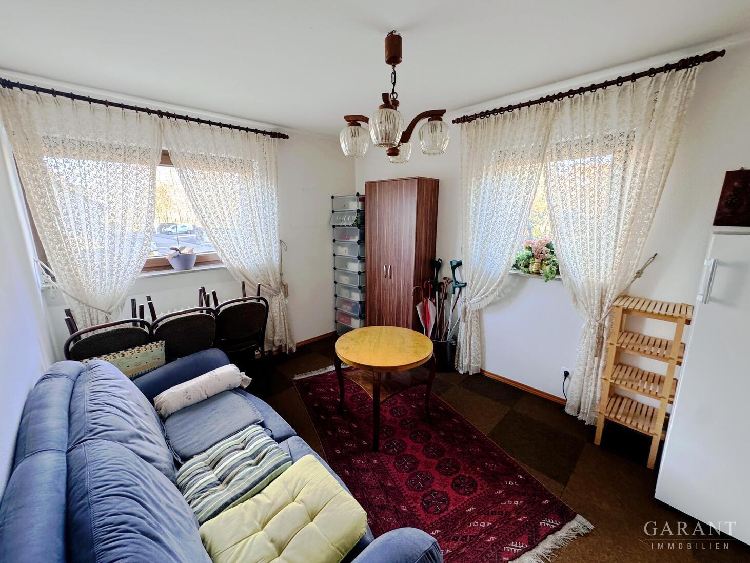 Raum für Familie & Zukunft - Haus mit Garten und drei Garagen – 74235 Erlenbach, 74235 Erlenbach – Vorschaubild 10