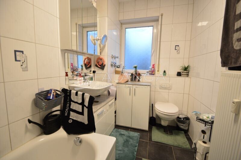 FALANGA IMMOBILIEN - Gemütliche 3-Zimmer Etagenwohnung direkt an den Weinbergen in Mainz-Kostheim! – Hochheimer Straße 184, 55246 Wiesbaden, 55246 Wiesbaden – Vorschaubild 7