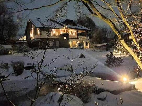 Landhaus / Villa mit unglaublicher Aussicht und Einliegerwohnung