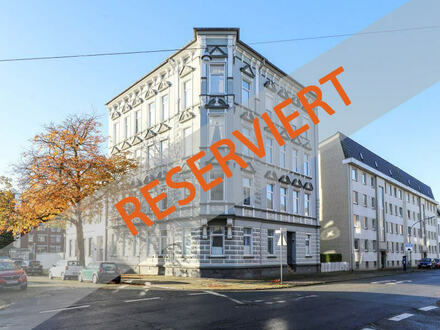 TT bietet an: Große 4-Zimmer-Erdgeschoss-Wohnung in Wilhelmshaven-Südstadt mit Gartennutzung - Nähe Bontekai!