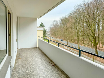 WG-geeignete Wohnung im 1.OG mit Balkon in Bielefeld - Großdornberg